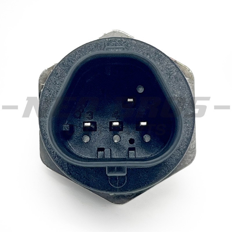 OE Oil Temperature Sensor Citroen DS4 DS5 2.0 DW10F BlueHDi 4 Pin 9675733280 OE Oil Temperature Sensor Citroen DS4 DS5 2.0 DW10F BlueHDi 4 Pin 9675733280